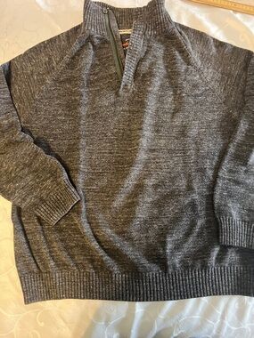 Weatherproof Men's Charcoal Half-Zip Sweater - Classic Ribbed Collar